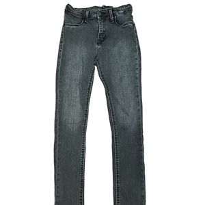 H&M Gently used kids skinny jeans 🤍